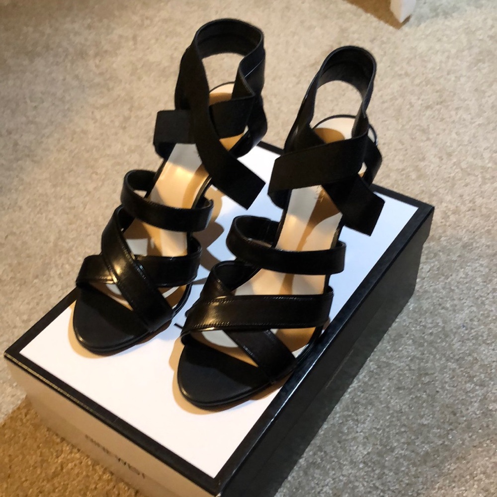 Black strappy Nine West heels! Never worn—like new!